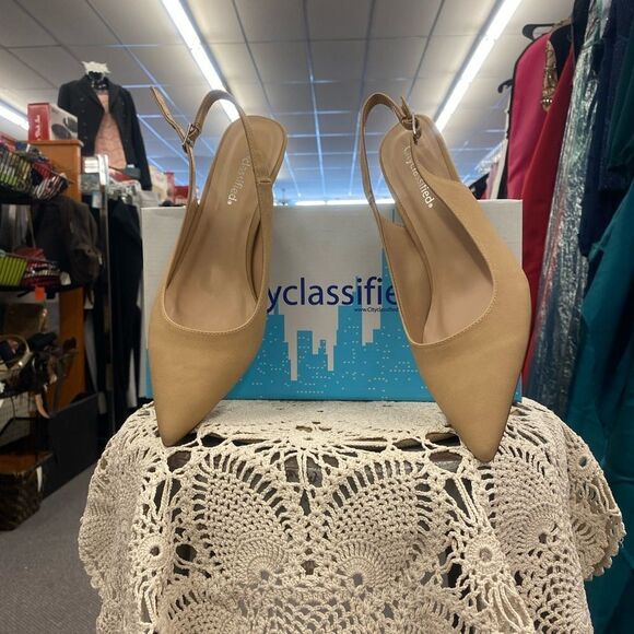 Ladies Formal Dress Shoes - Misc Size - Picture 2 of 5